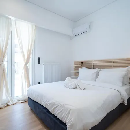 Modern In Close To City Center Apartment
